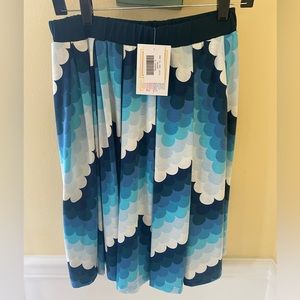 LuLaRoe Madison Skirt with hidden pockets!! Size Small